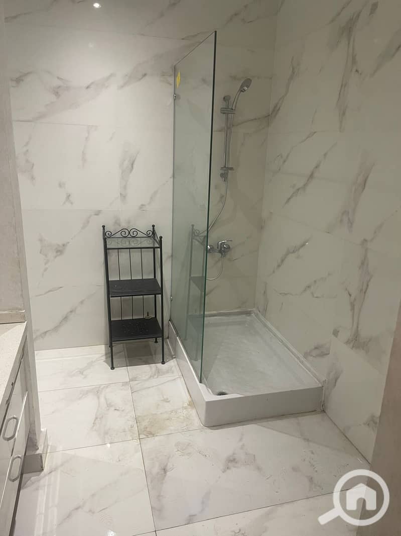 26 30210098-4fb5-4d2c-b99c-4d2abf44cd27. jpeg