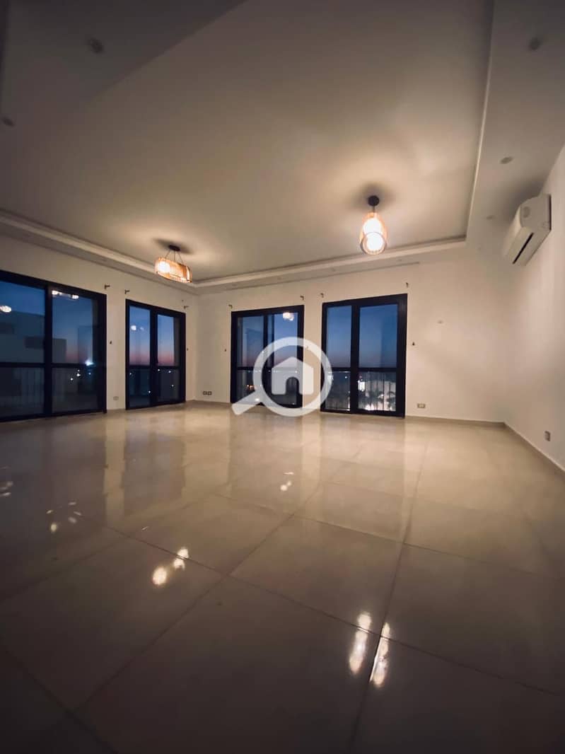 10 6a6fb962-9df7-4102-aff4-1181f77fe9c0. jpeg