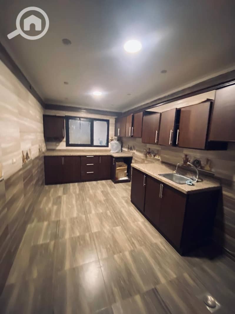 17 f0f9c32a-5acc-4054-b68d-ec24d4c386b5. jpeg