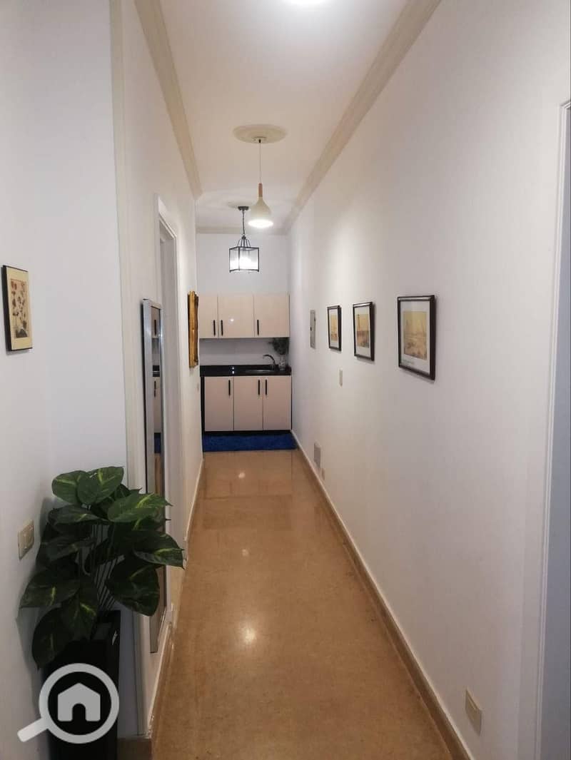 10 046afb3c-9a52-4680-b0ef-14b632dee584. jpeg