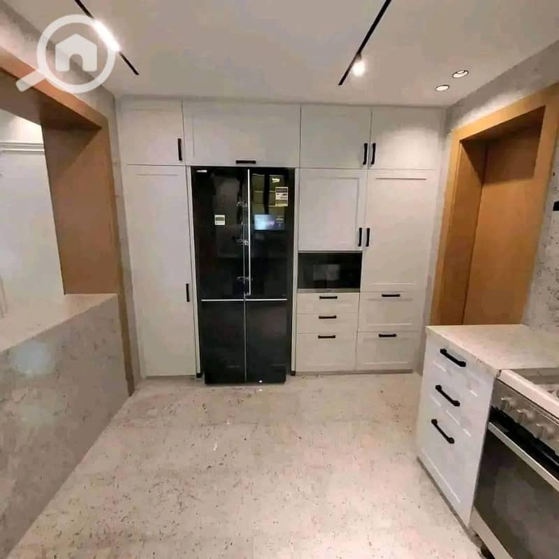 7 5675d401-4f7d-4dd3-b473-5eb3c7e93953. jpeg