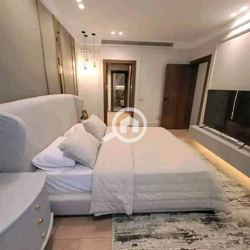 10 323611a5-a7b6-44ef-bb1c-588f7538e764. jpeg