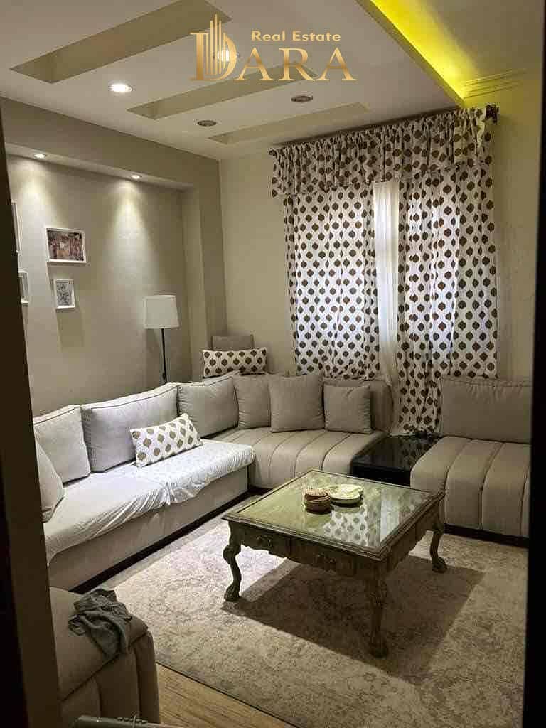 30 6379746a-e8ab-4383-8c66-2df27693e635. jpg