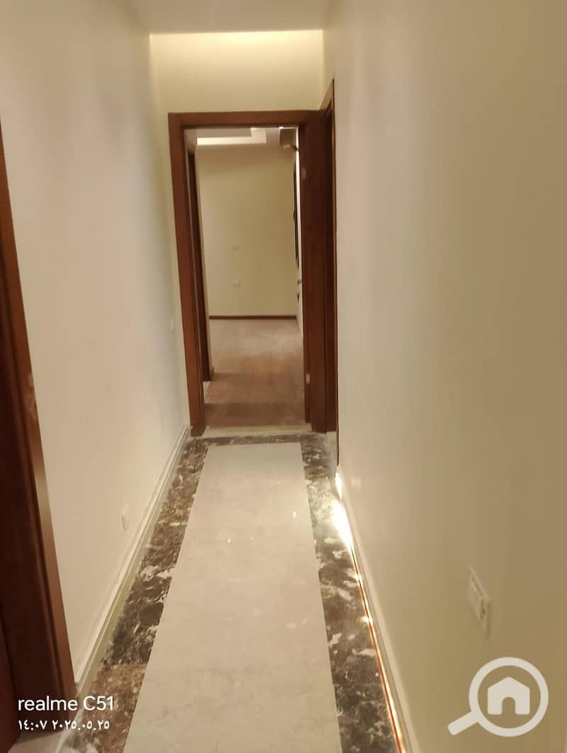 2 d819a8e2-ae0e-4fc4-90e0-7dda6e847bdd. jpeg