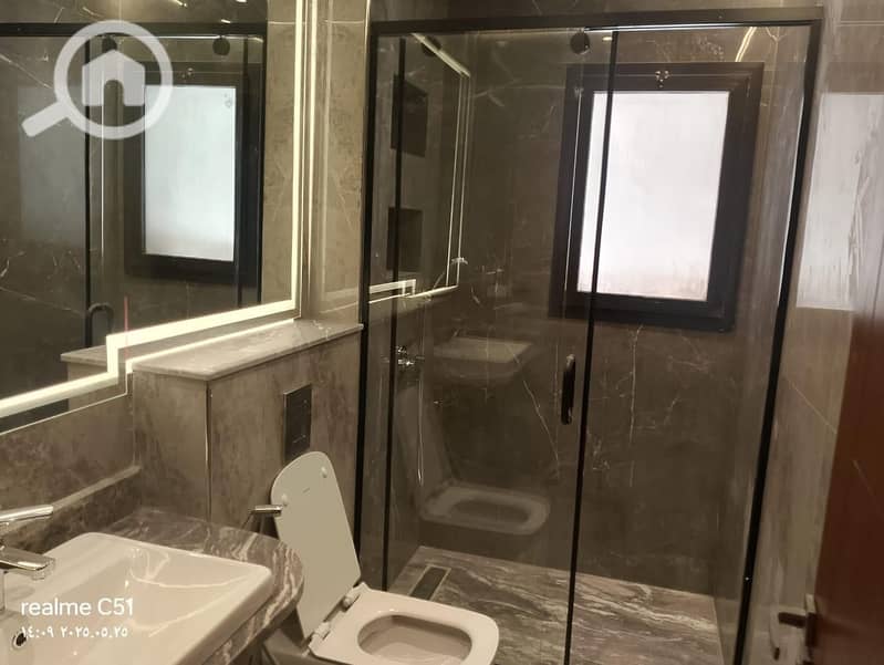 10 369a1914-2536-4e47-b655-61bb235b757d. jpeg