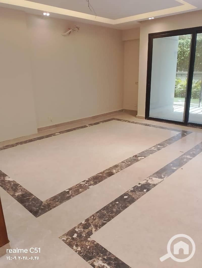 12 c4e62bad-d483-4283-ad57-46dda3a523eb. jpeg