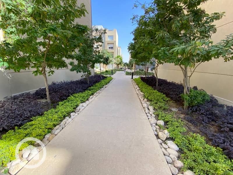 2 _files_e94734e6-a3ee-45eb-9e93-9f691af77df1 (1). jpg