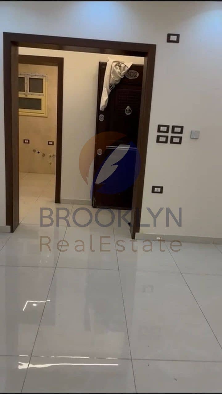 7 758bfa4d-5071-4fe4-bf89-3cfa3cb71822. jpeg