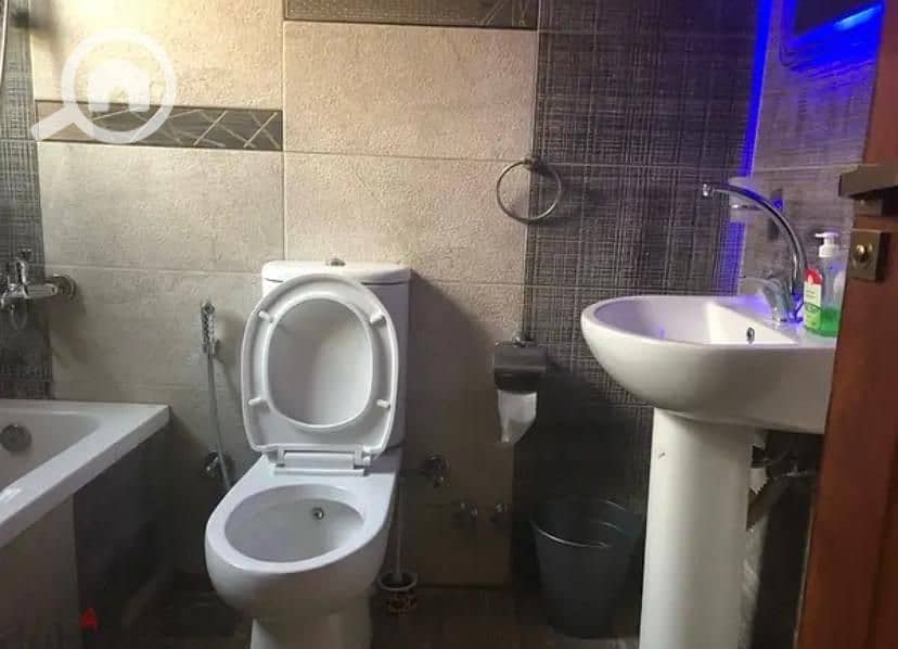 23 85ef8ad2-f1ce-4c96-bb8a-e38b0af1a995. jpg