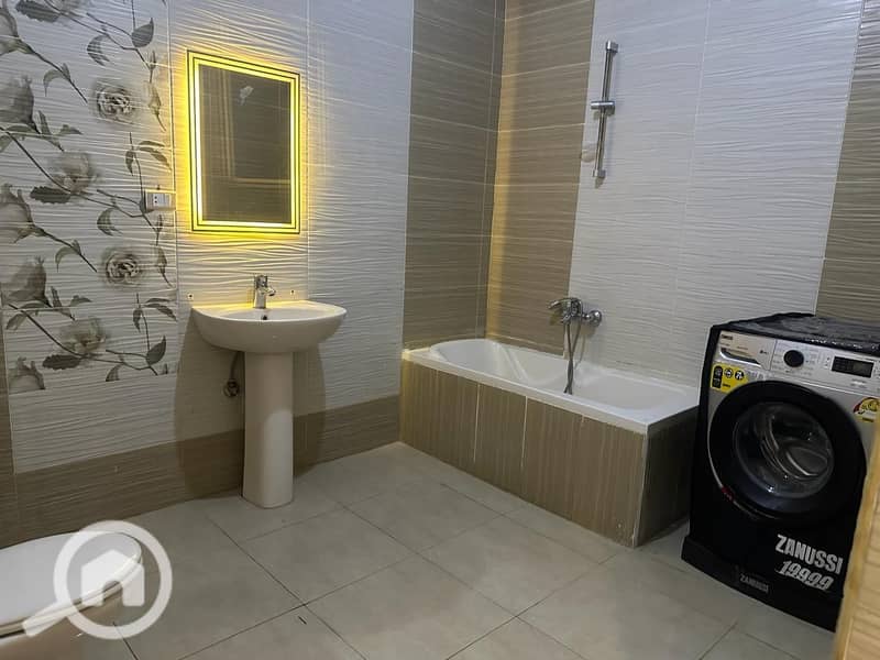 24 6fc1f891-0870-4835-9e27-4138babbd448. jpg