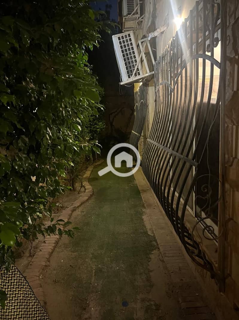 12 867ba99c-85b1-4418-a4f0-d80179eeb6cf. jpg