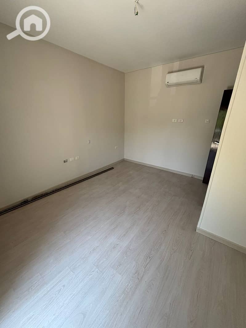 10 2139886e-b181-40bf-af9d-7f0e281e079f. jpeg