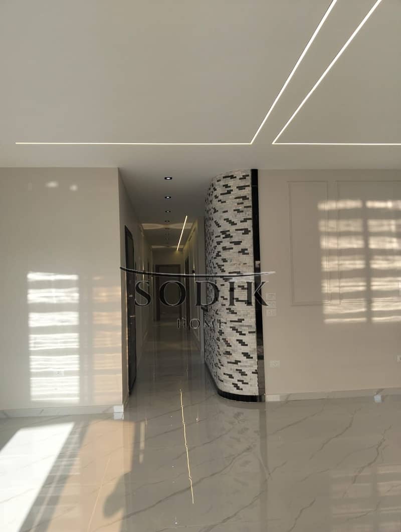 4 WhatsApp Image 2025-08-15 at 6.19. 20 PM. jpeg