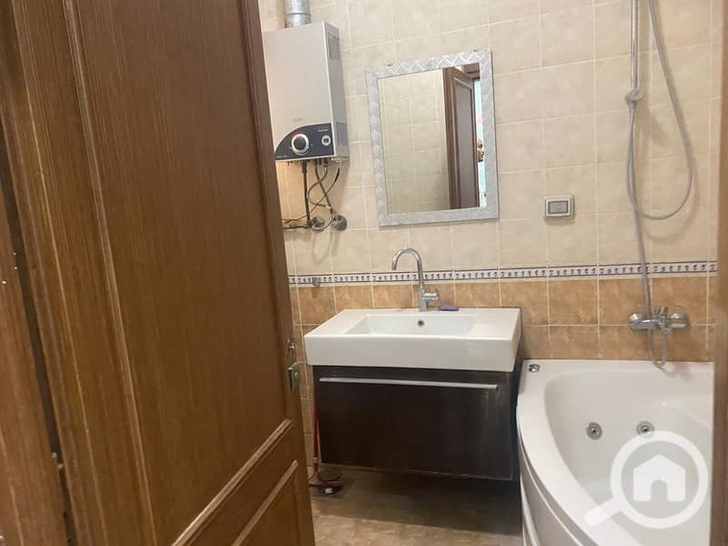 8 e9d171e6-58bf-497d-819e-ea08c7d6f305. jpg