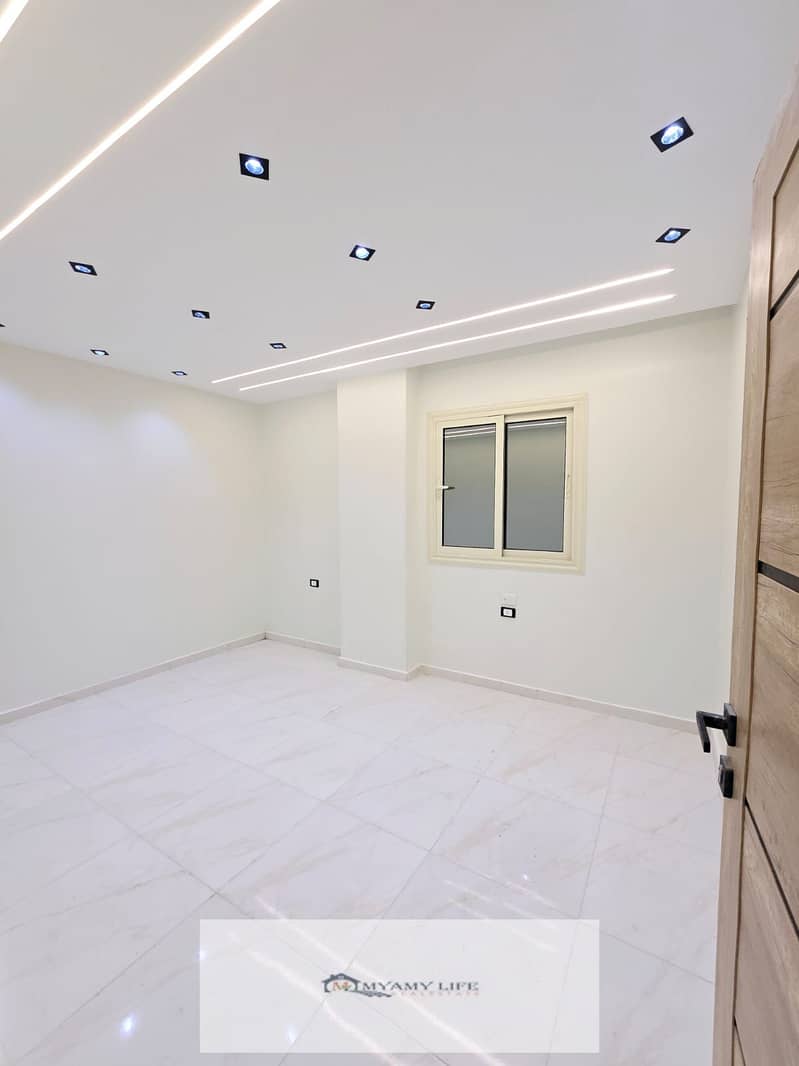 5 WhatsApp Image 2025-12-12 at 11.32. 44 AM (2). jpeg