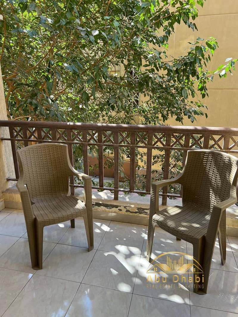 8 bfc9e9be-5426-4983-906a-8c854505eff8. jpg