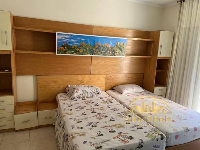 11 ba3b9e9c-4736-4b62-a2df-ee51b6ef1bda. jpg