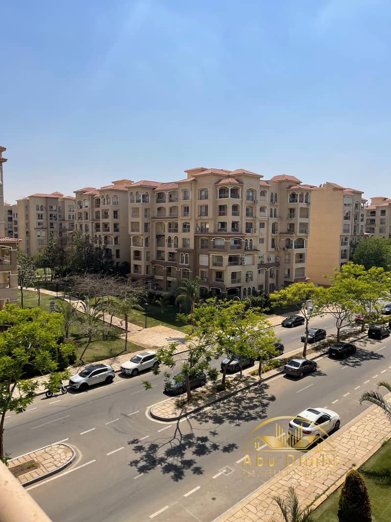 2 895dcc4d-08fd-4871-8ab3-1af3ef3e828e. jpg