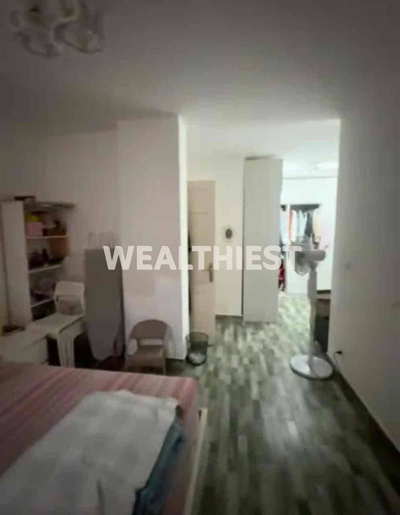 8 dd891490-bc26-4c34-8d7c-57e8bb3dee9d. jpg