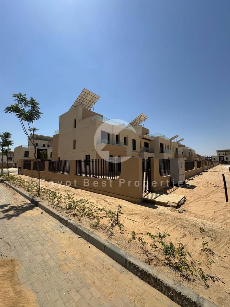 6 WhatsApp Image 2025-12-12 at 14.12. 40_11a3b318. jpg