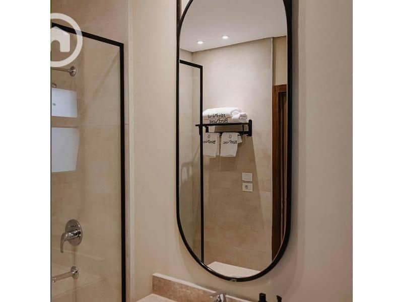 9 b016e142-c280-4cf5-82be-0aca492cb9ba. jpg