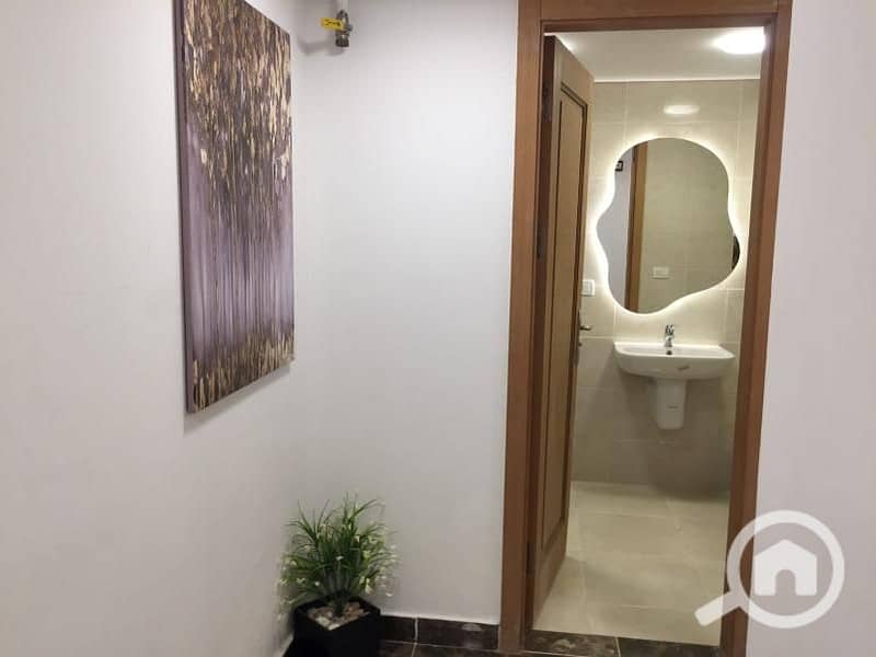 9 e574b061-1adb-424d-8673-162156fb3079. jpg