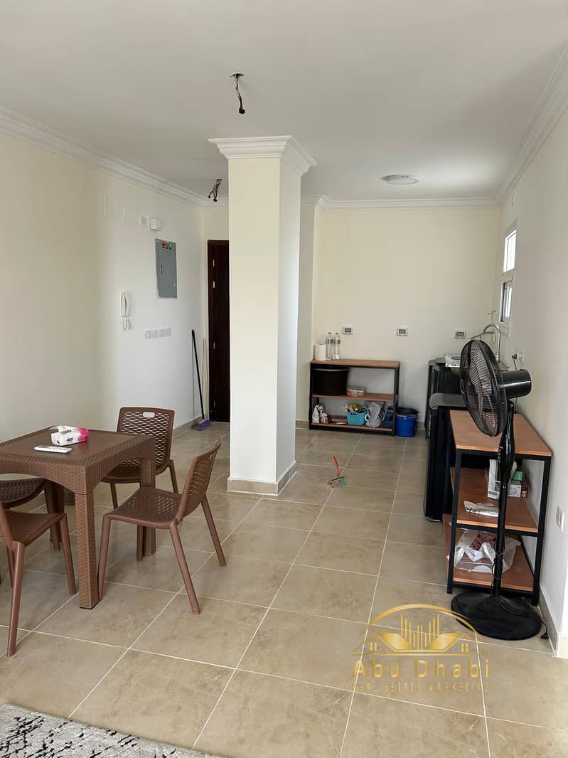 3 2b9e2f36-13e5-466a-8459-8ef58a2c7475. jpg