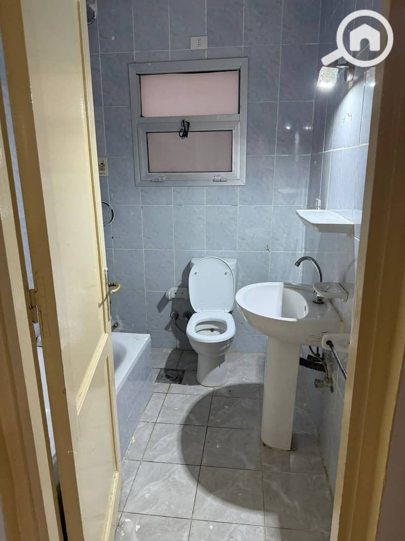 3 c462fbbe-3d59-4047-825b-156d12126de6. jpg