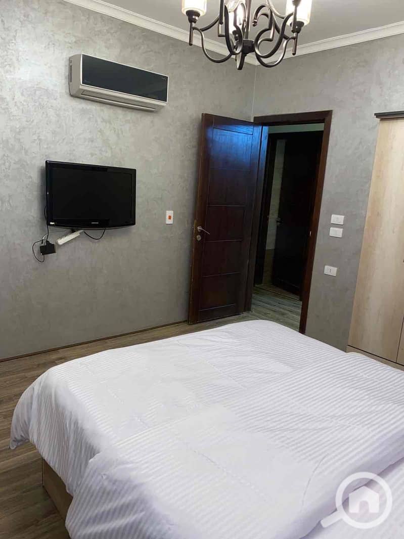 9 63703f2e-5ac9-4639-8037-53fbd9c08beb. jpg