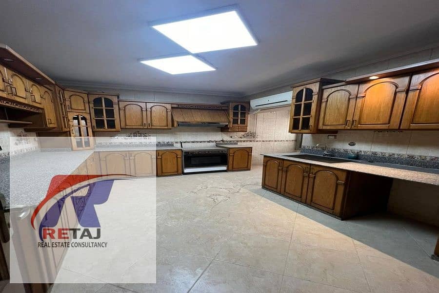 10 df049cc1-ea35-477a-9254-fe09142ff7bd. jpg