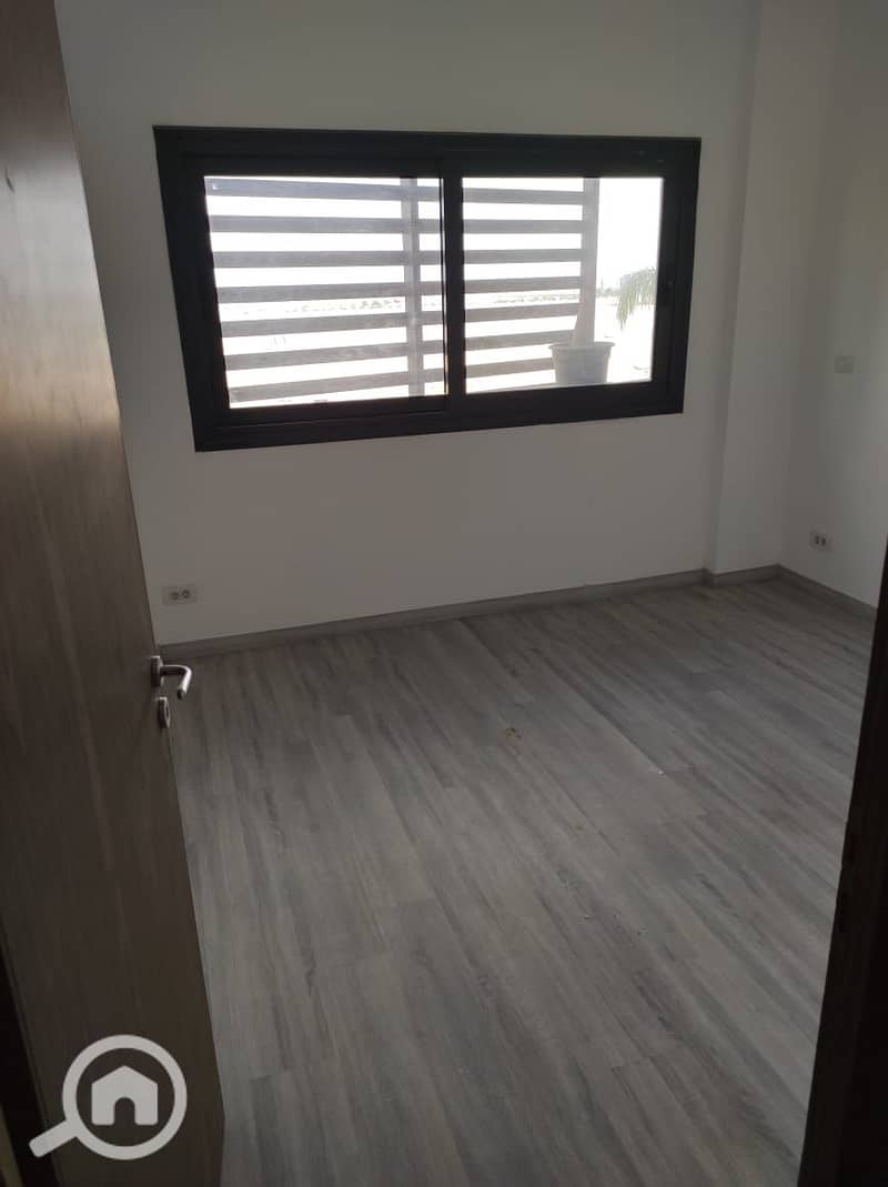 2 8517b0e6-6a6e-4741-ab29-62dbc9bf13c8. jpg