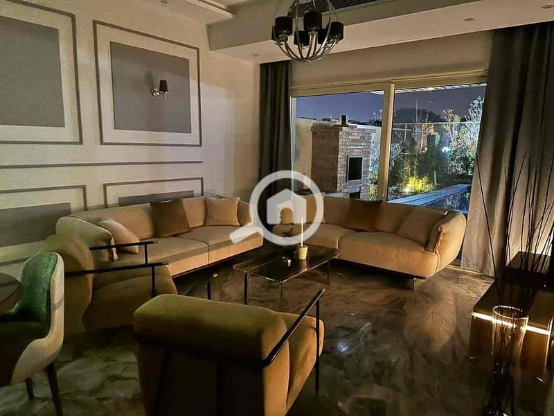 6 3fcd73b1-f06a-4721-b5c2-8da46191c153. jpg