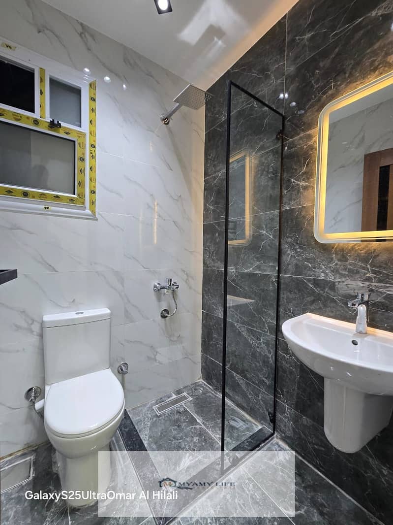 7 WhatsApp Image 2025-12-11 at 12.48. 08 PM (1). jpeg