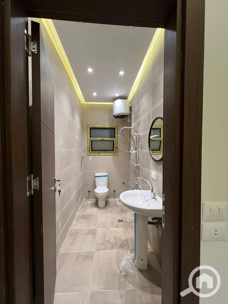 9 WhatsApp Image 2025-12-12 at 4.10. 16 PM (4). jpeg