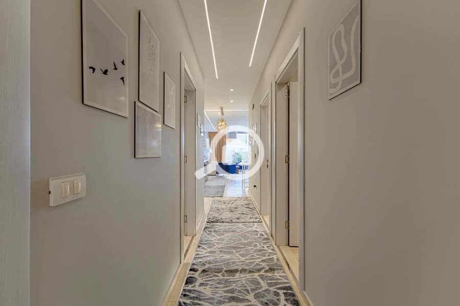 8 d9dbe144-d288-4332-a1d2-26285dc1202a. jpg