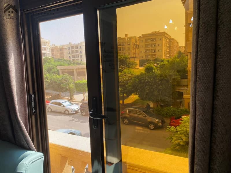 10 WhatsApp Image 2025-11-11 at 17.05. 50_4fe1c2a1. jpg