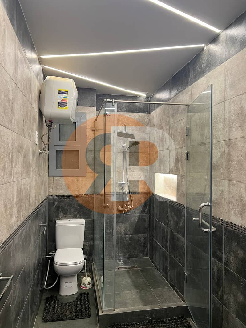 10 WhatsApp Image 2025-12-12 at 4.16. 34 PM. jpeg