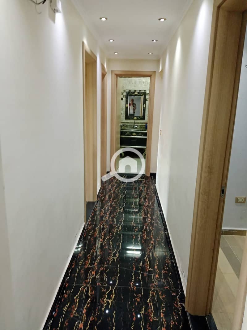 2 edcf25e9-e555-44bb-b061-9b221bf43bf7. jpg