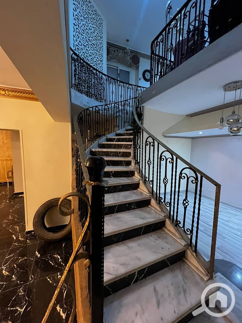 6 IMG-20251210-WA0585. jpg