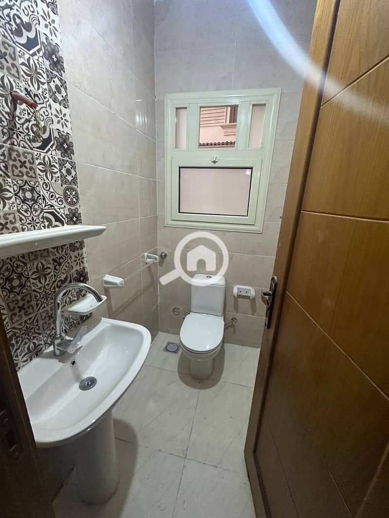 7 IMG-20251210-WA0571. jpg