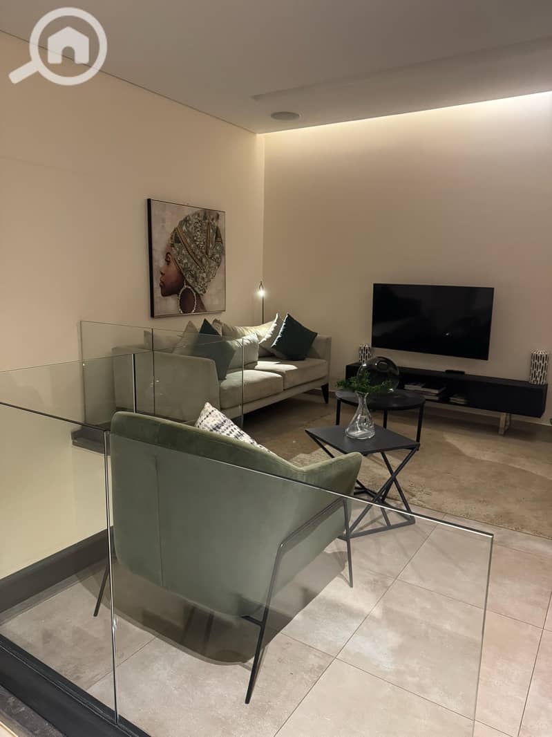 7 1a3f39d0-ba47-482d-bfa1-92b676c30d99. jpg