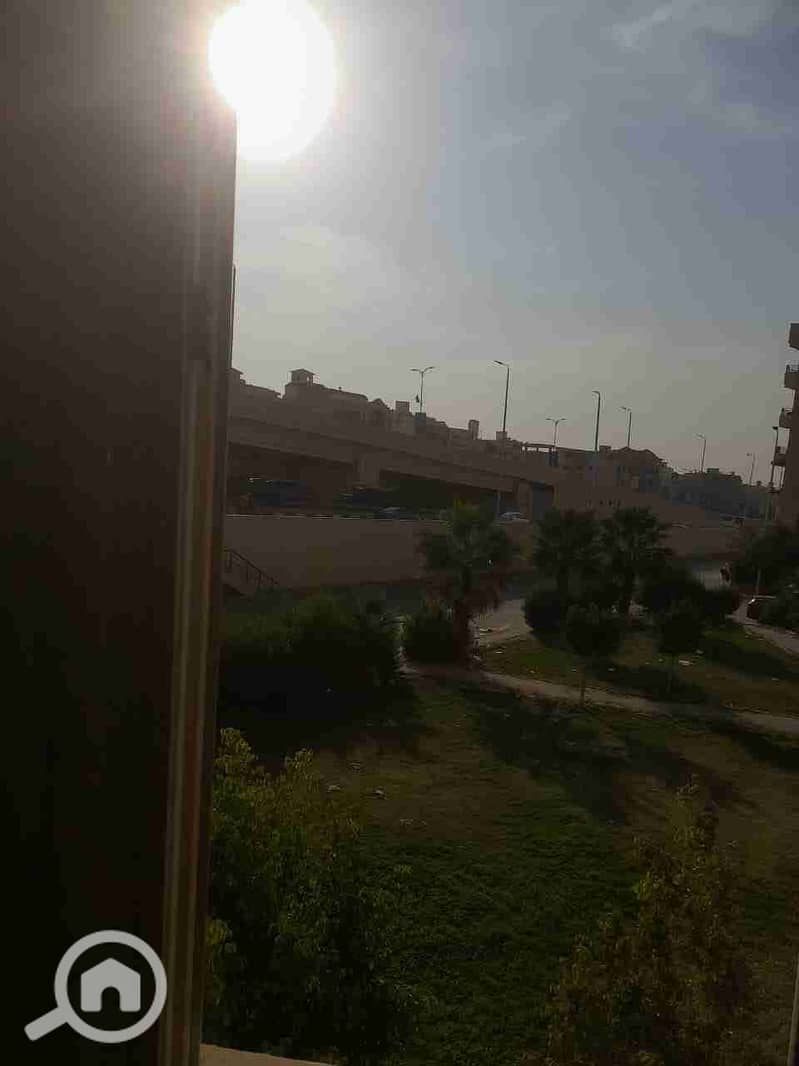 1000215888. jpg 1000215888. jpg