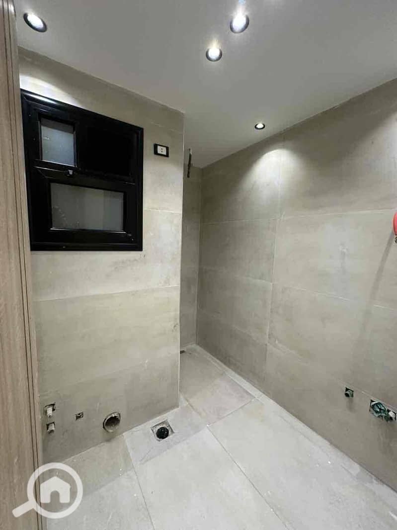 4 0c59bd62-0605-4648-b5c7-545396ebb00e. jpg