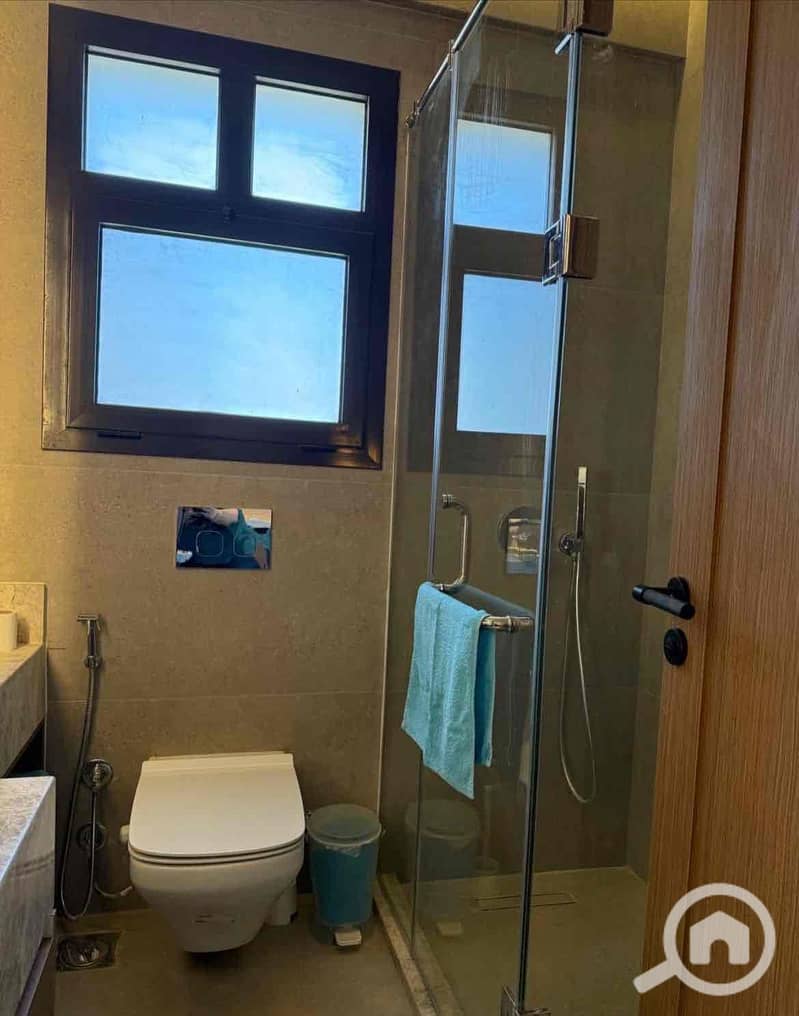 5 d63134c7-5307-4ef0-9214-864bdbf338a2. jpg