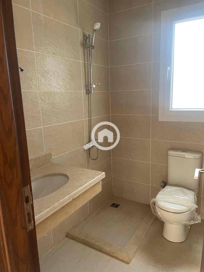 5 0fa4e580-cc72-463f-a500-bd9ed905a8bd. jpg