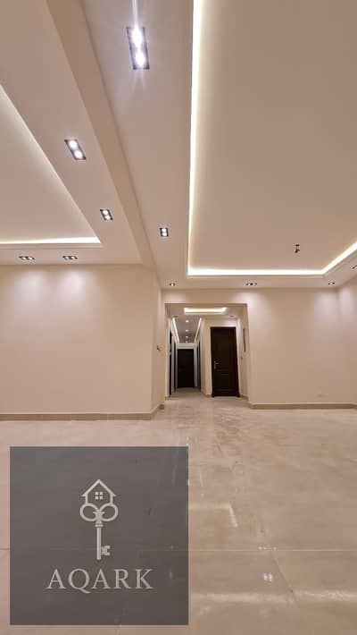 4 Bedroom Apartment for Sale in Madinaty, Cairo - 422f05ae-69e3-4905-930a-61c10f0a4d59. jpg 4 Bedroom Apartment for Sale in Madinaty, Cairo - 422f05ae-69e3-4905-930a-61c10f0a4d59. jpg