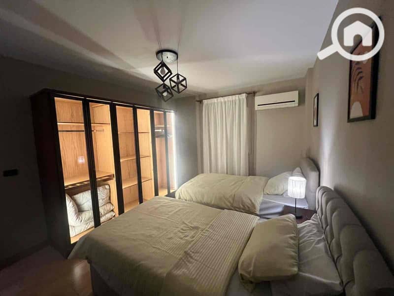 9 c6a9c935-a3c3-4698-a30c-c092ec620f3e. jpg