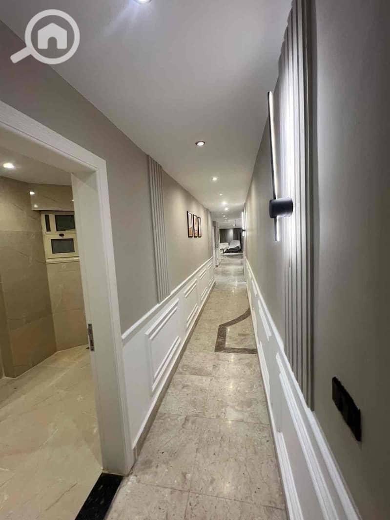 10 faca62c1-8621-4d79-a845-f630637fc53a. jpg