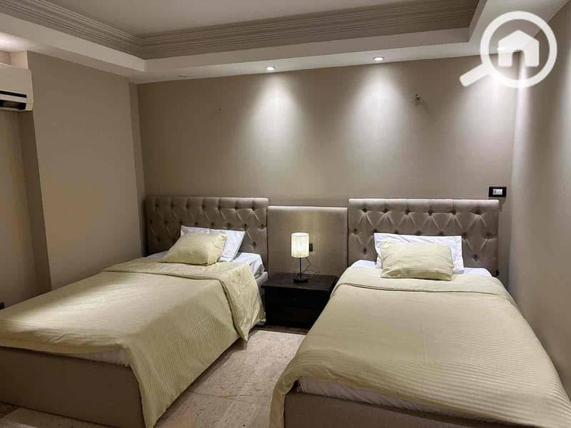 14 3c6fcc77-d58c-4f45-ad0a-e2dba2879e28. jpg