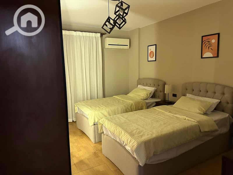 15 9e325f0c-2a24-4916-9dac-ef6945f86145. jpg